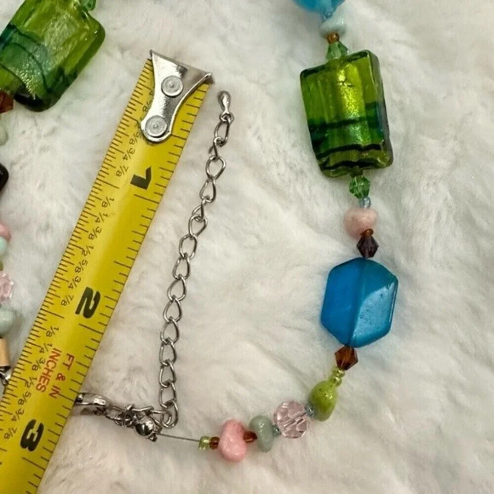 MultiColored Beads &‎ Stone Shape Necklace - Picture 8 of 9